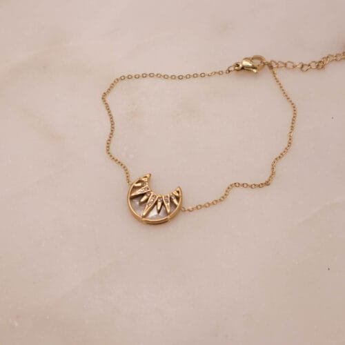 White moon bracelet